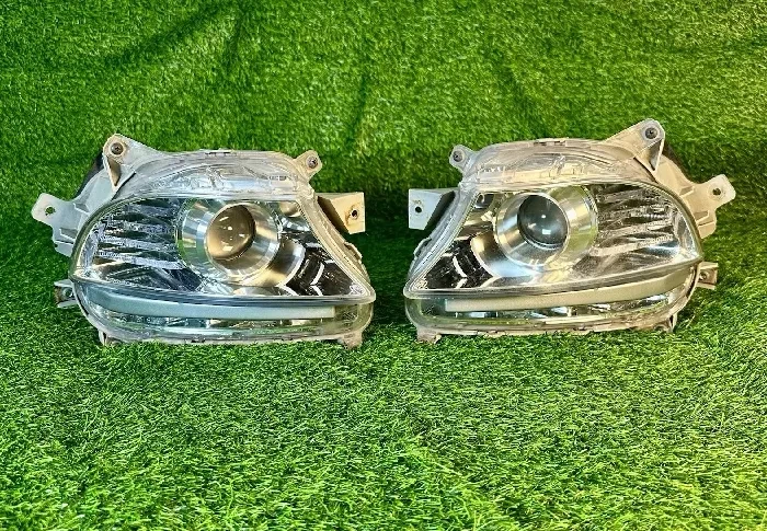Lexus LS460 LED Fog Lights Pair with Ballasts (OEM Used)