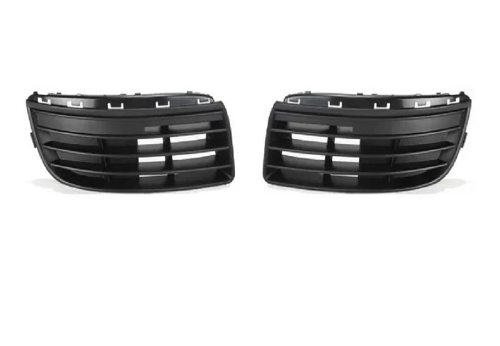 Volkswagen Jetta Passenger Side Fog Light Cover